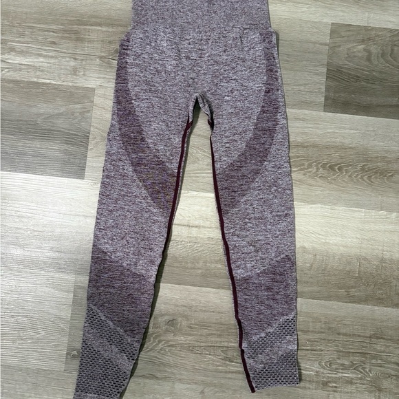Victoria's Secret Pants - Victoria's Secret Purple Leggings